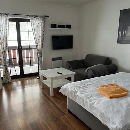 Apartman Viktoria 5 Ruzomberok Eksteriør billede